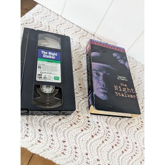 The Night Stalker starring Darren McGavin VHS Tape - Vintage Horror Movie - Picture 3 of 6